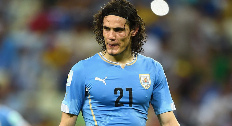 Strepitoso Cavani, doppietta contro il Venezuela: entra nella classifica dei capocannonieri