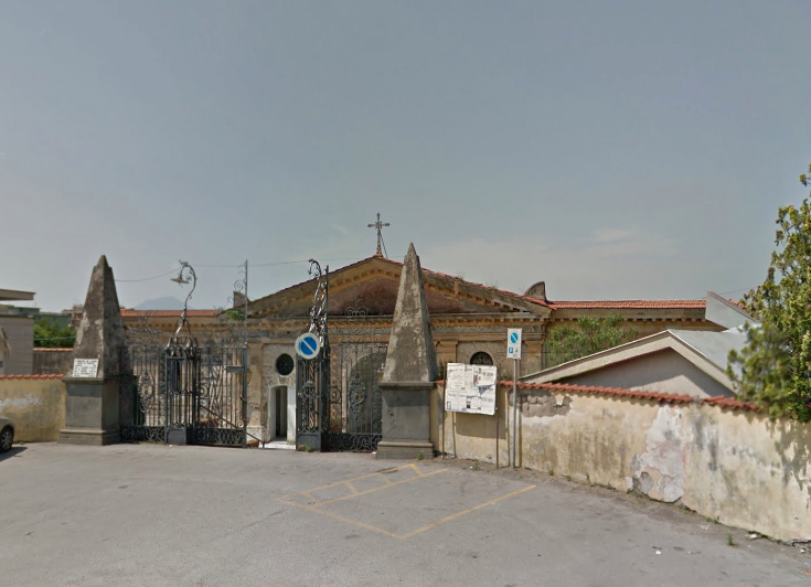 Suicidio ad Angri, uomo si toglie la vita al cimitero