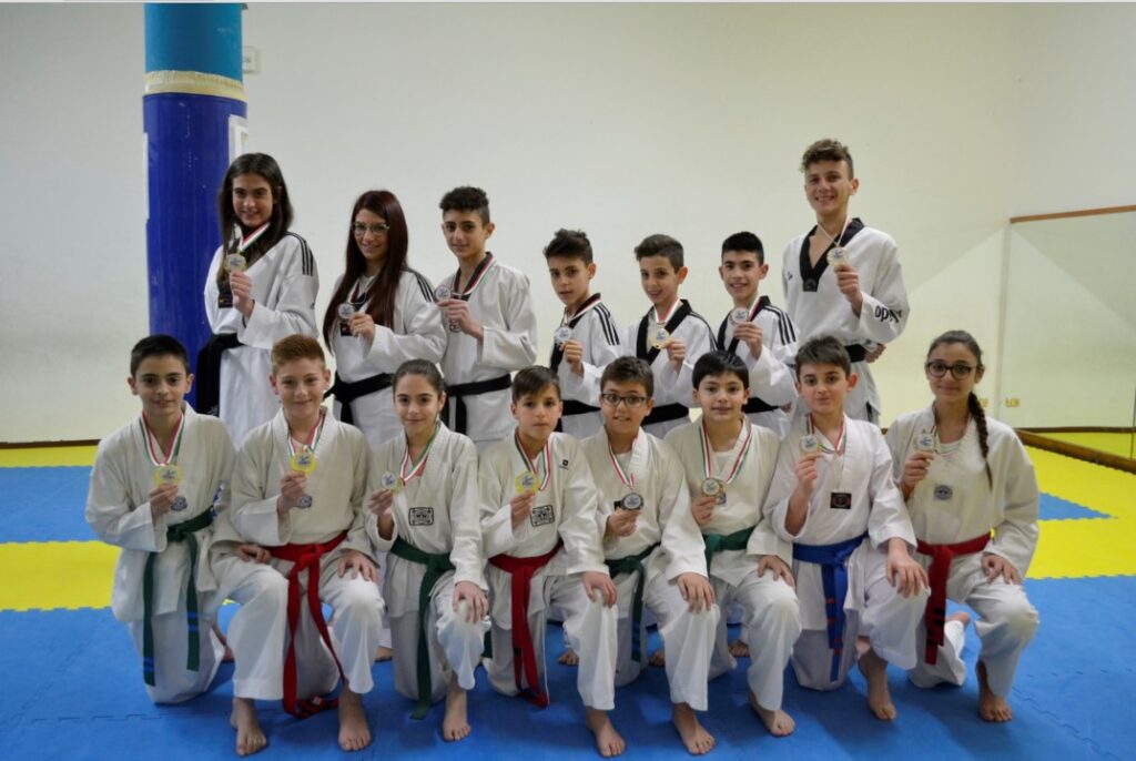 Taekwondo Casoria e Afragola: 17 medaglie per il Centro Azzurro