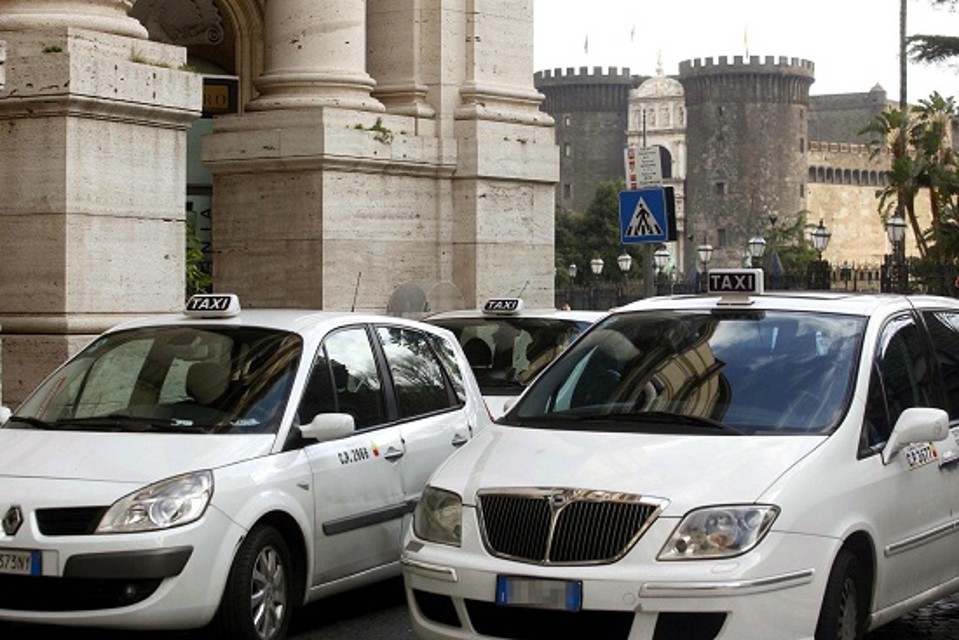 Taxi napoli