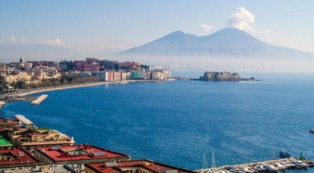 Tempo a Napoli per il ponte dell'Immacolata, previsioni meteo