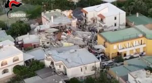 Terremoto Ischia, Carabinieri nel Comune di Casamicciola: sequestrati gli atti dei condoni