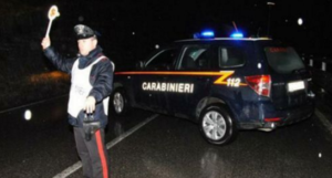 Terrore a Brusciano, spari contro un uomo in un bar