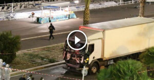 Nizza, la strage dei passanti: ecco il video che mostra il tir in azione
