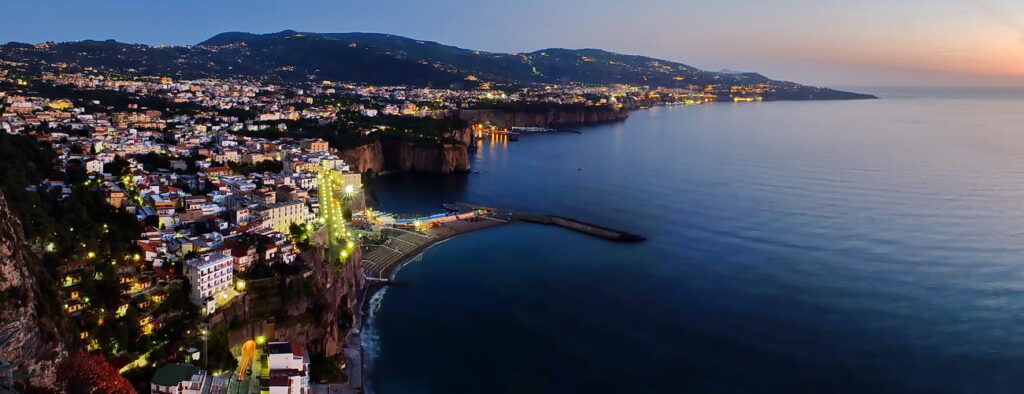 "Torna a Surriento", la vera storia di una delle canzoni napoletane più famose al mondo