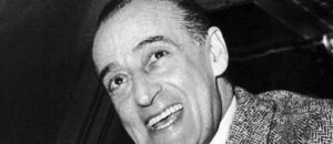 Totò, arriva la proposta dei Verdi: “Dedicare Piazza Garibaldi al Principe della Risata”