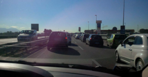 Traffico in tilt sull'Asse Mediano: problemi di viabilità