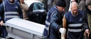 Tragedia a Carinaro, marito trova moglie morta in casa