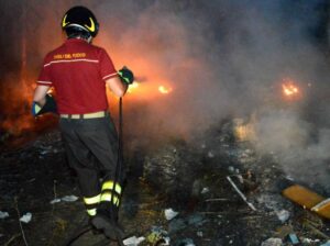 napoli-esplode-bombola-di-gas