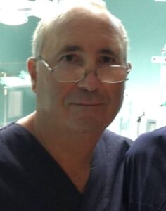 Tragedia in ospedale, ginecologo muore dopo il turno di lavoro