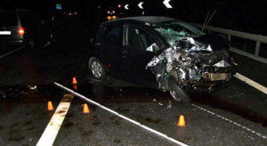 Tragico incidente stradale: è grave un centauro