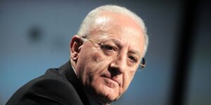 Vincenzo De Luca indagato per istigazione al voto di scambio