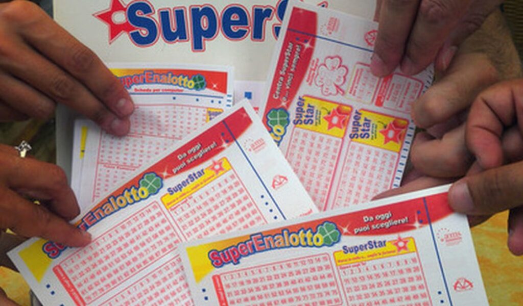 Vittoria milionaria in Irpinia, con un 5 al SuperEnalotto cifra stellare