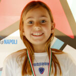 Viola Milone, la bimba astro nascente del nuoto campano