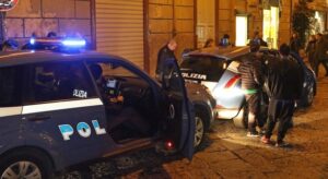 Napoli, rissa a Santa Teresa degli Scalzi