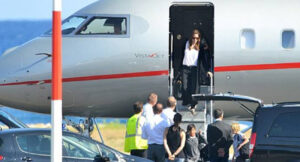 Vip dello sport in Costiera: la star del football americano in vacanza tra Capri e Positano