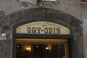 Visita Gay Odin: alla scoperta fabbrica di cioccolato napoletana