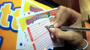 La dea bendata bacia la Campania: centrato un 5 al SuperEnalotto a Giugliano