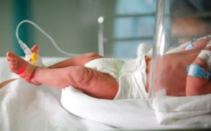 11 indagati per la morte del bimbo causata dal virus sinciziale