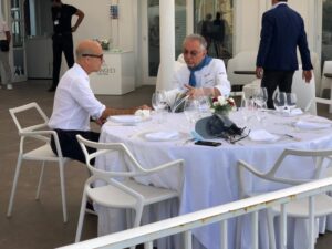 La star di Hollywood sceglie Napoli e incontra il Maestro Pizzaiolo Enzo Coccia de La Notizia