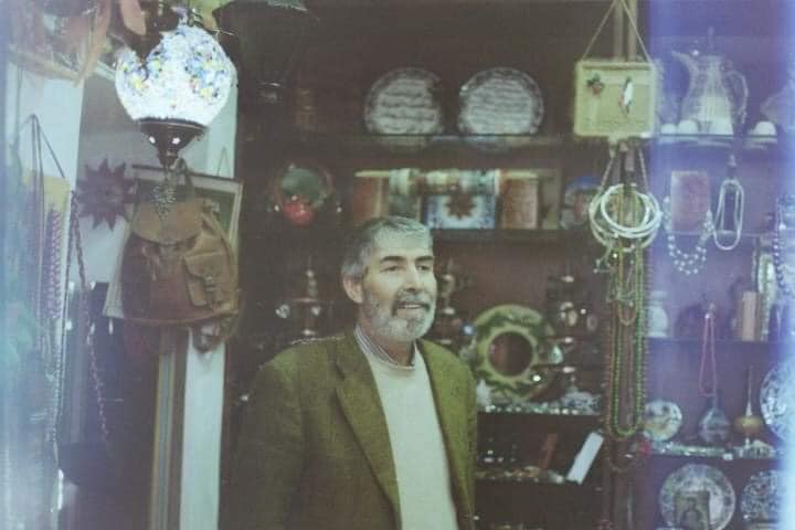 Coronavirus, morto noto commerciante del centro storico di Napoli