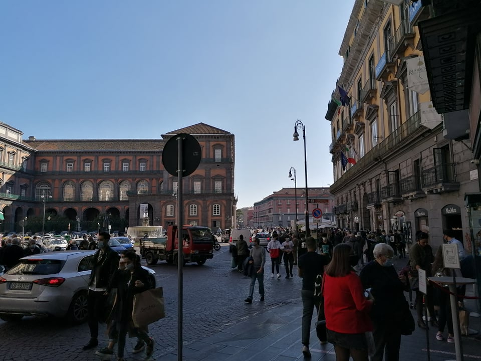 Coronavirus, Viminale: "Possibile chiudere strade o piazza già prima 21"