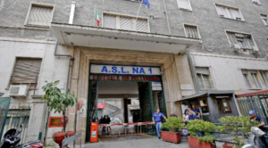 12enne sfregiata a Napoli