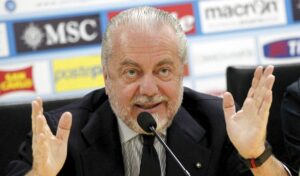 3 a 0 a tavolino cosa fa il napoli