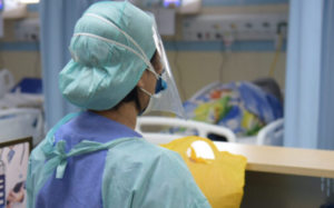 Bimba di 11 anni non vaccinata muore a Palermo di Covid