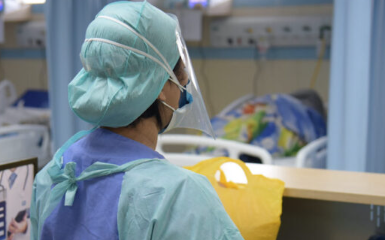 Bimba di 11 anni non vaccinata muore a Palermo di Covid