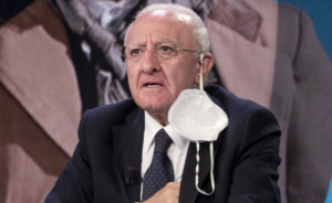 La Campania resta gialla, arriva la risposta di De Luca: le parole del Governatore