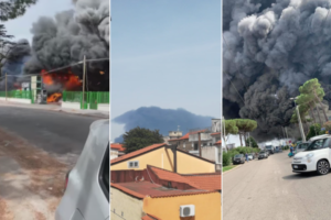 Devastante incendio in una fabbrica di materiale plastico dell'agro aversano