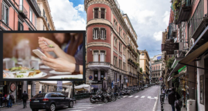 Gaffe nel ristorante a Napoli