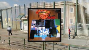 Il Super Santos 'ripieno', la palla calciata nel carcere: dentro la 'sorpresa'