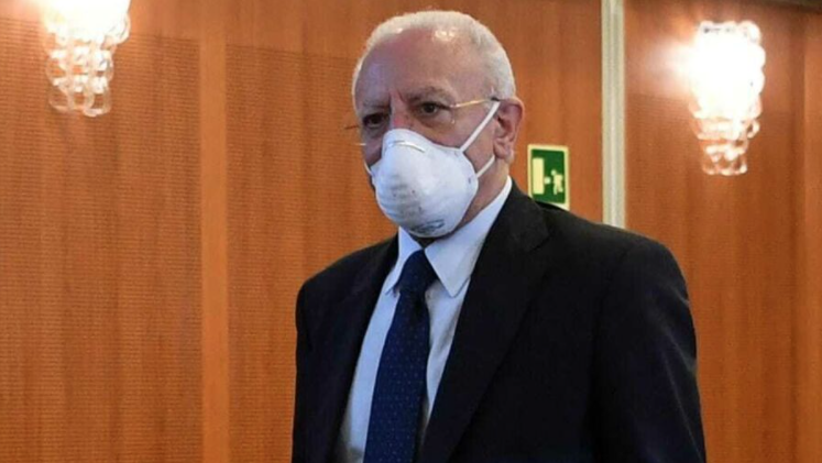 Nuova ordinanza in Campania, dopo le polemiche arriva il chiarimento di De Luca