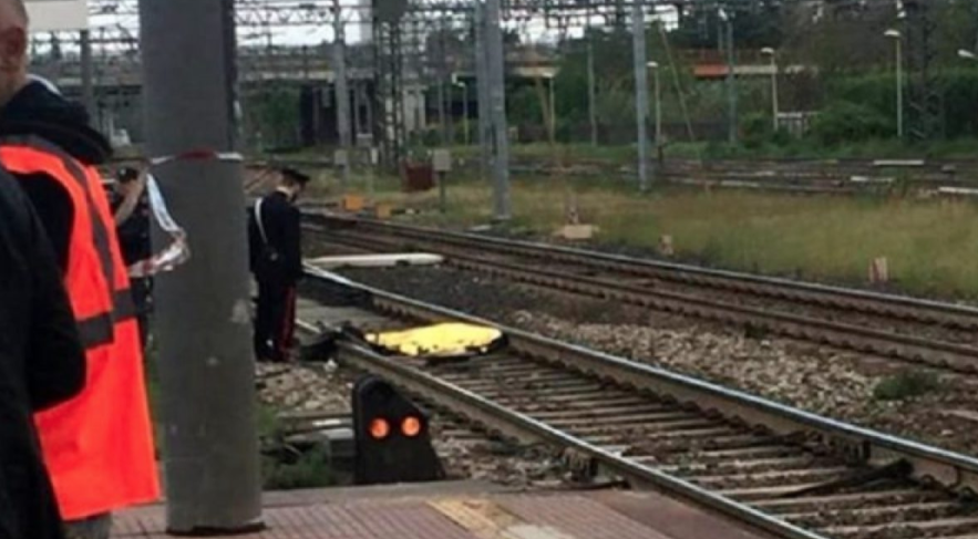 Morto sotto la circumvesuviana