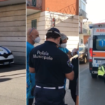 Pastore tedesco cade dal terzo piano e sfonda un'auto nel Napoletano