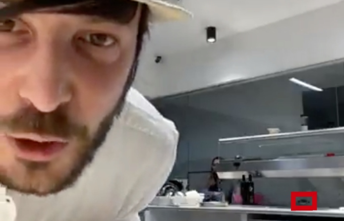 Salvatore Lioniello, il pizzaiolo 'crocefisso' sui social: "È un topo". Invece era il figlio