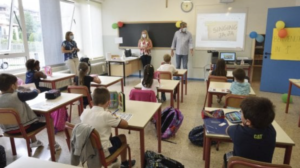 Insegnante positiva nel Napoletano, scuola chiusa e l'intero personale in quarantena