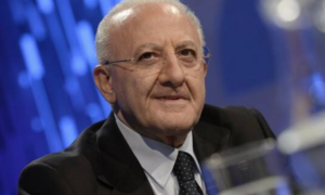 Elezioni regionali, Vincenzo De Luca è di nuovo Presidente: lo 'Sceriffo è al 65%