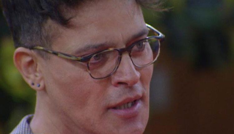 Bufera per Gabriel Garko dopo il coming out, la rivelazione: "È stato pagato per dirlo"