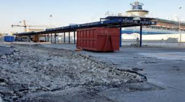 Napoli, scoperto il molo borbonico nel cantiere al Beverello