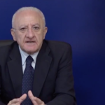 De Luca tuona in diretta: "Uno scandalo nazionale l'assenza di controlli"