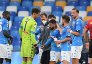 Covid nel Napoli, altri due casi positivi: contagiati un calciatore e un collaboratore