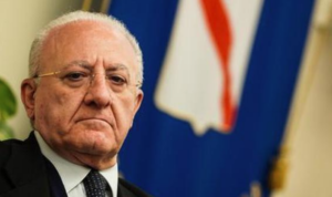 De Luca firma nuova ordinanza c'è anche una zona rossa