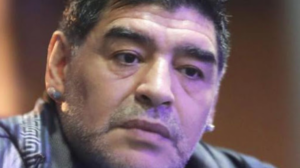 Diergo Armando Maradona ricoverato in ospedale: "Crollo emotivo e psicologico"