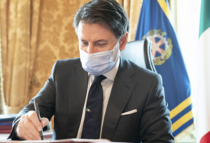 Il nuovo Dpcm è ufficiale. Chi resta aperto, chi chiude, zone rosse e coprifuoco: l'Italia divisa in aree. Cosa cambia per i cittadini