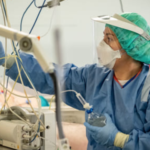 Coronavirus, il bollettino: 16.377 nuovi casi e 672 morti