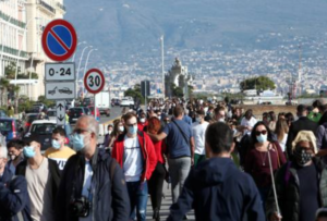 Napoli, il Prefetto a De Magistris: "I 40 luoghi in città a rischio e da chiudere"