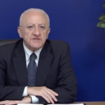 De Luca a De Magistris: "Impegnato a fare il turista in tv sporcando l'immagine di Napoli"